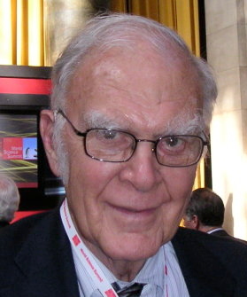 图:Markus Pössel (Mapos) · CC BY-SA 3.0 · Wikimedia Commons 弗兰克·舍伍德·罗兰